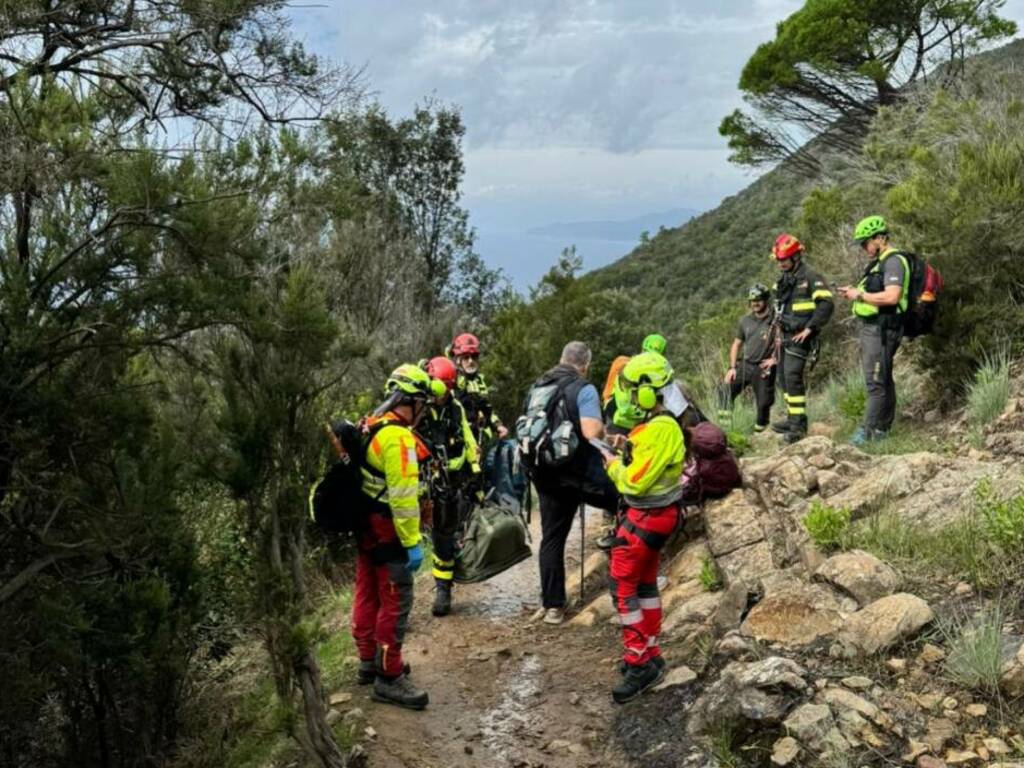 Soccorso a Case lovara di Levanto