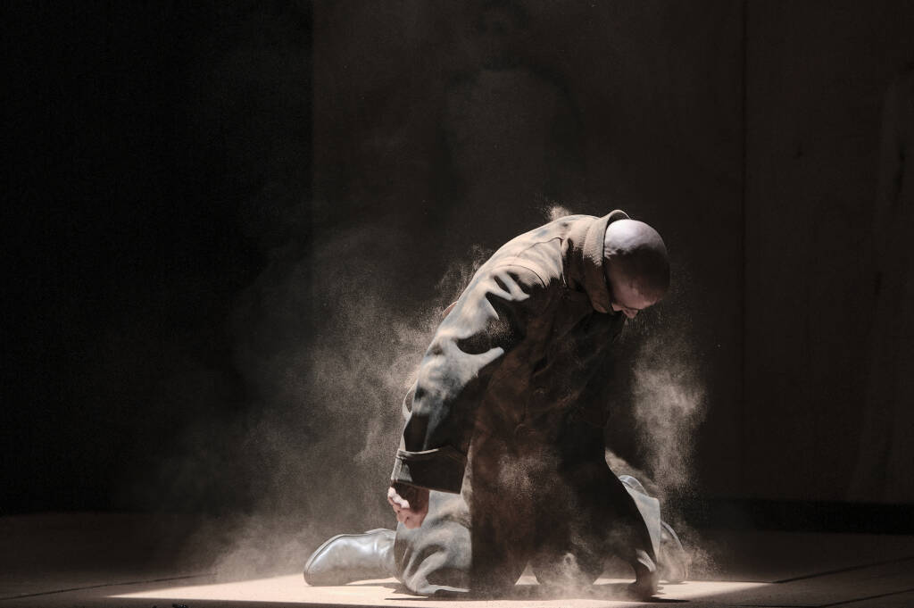 Tutti i volti dei protagonisti della stagione abbonamenti del Teatro Civico